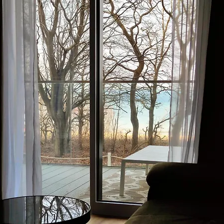 018 Tuz Przy Plazy Z Tarasem I Parkingiem Perlowa Przystan *